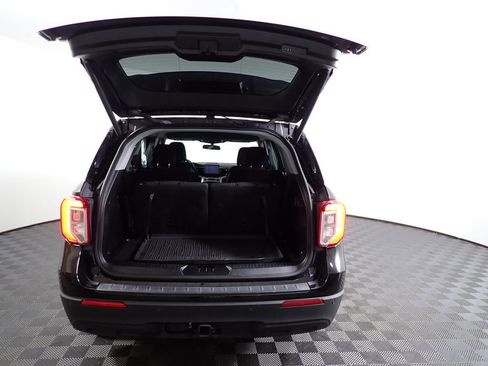 Used 2020 Ford Explorer XLT w/ Comfort Package image 9