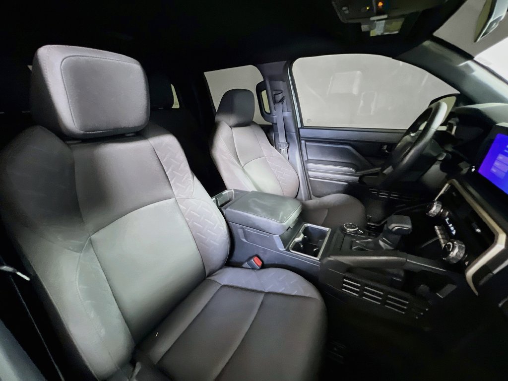 Used 2024 Toyota Tacoma SR5 AWD/4WD image 26
