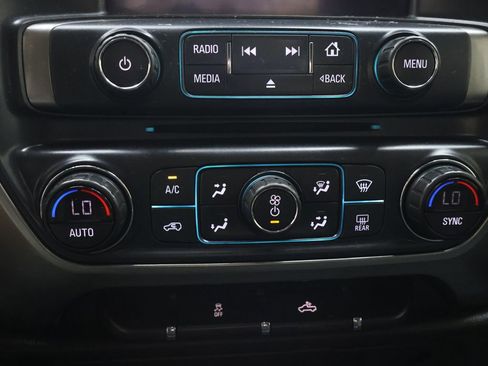 Used 2019 Chevrolet Silverado 1500 LT w/ All Star Edition AWD/4WD image 24