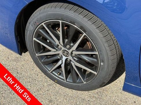 Used 2024 Toyota Camry XLE FWD image 10