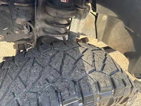 Used 2013 Ford F250 Platinum w/ FX4 Off Road Pkg image 5