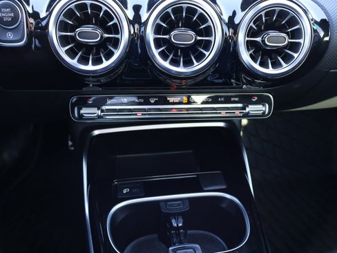 Certified 2023 Mercedes-Benz CLA 35 AMG 4MATIC image 42