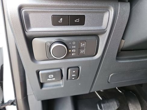 Used 2023 Ford Expedition XLT RWD image 17