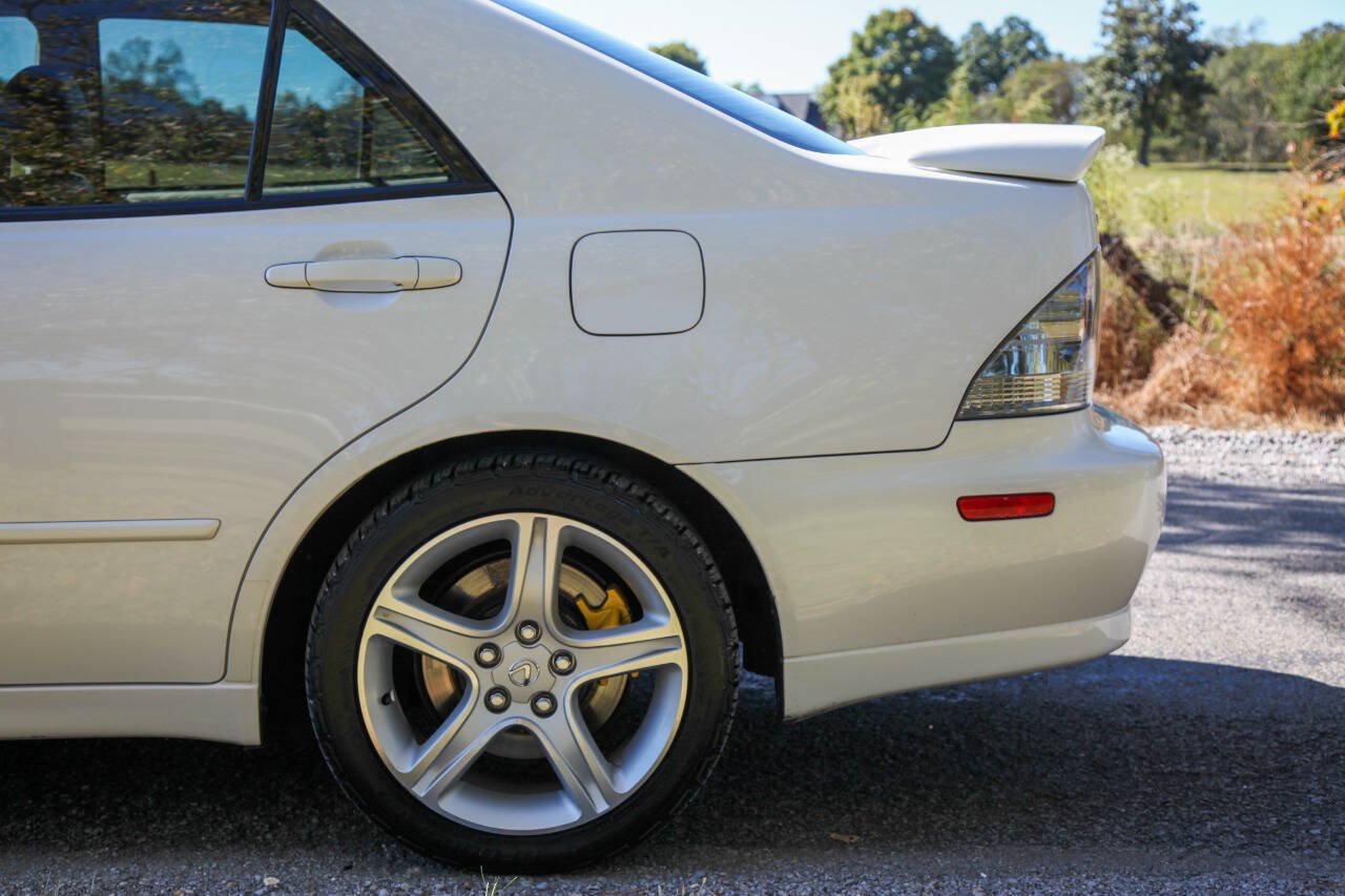 Used 2001 Lexus IS 300 w/ Leather Trim Pkg RWD image 13