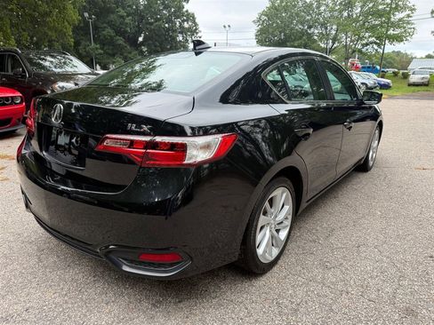 Used 2018 Acura ILX FWD image 5
