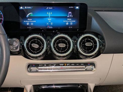 Certified 2023 Mercedes-Benz GLA 250 image 16