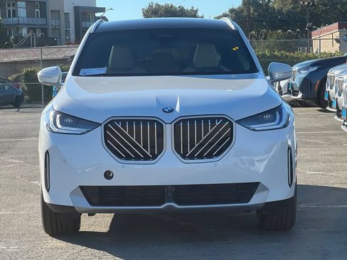 Used 2026 BMW X3 xDrive30i w/ Premium Package AWD/4WD image 5