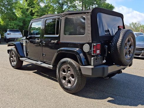Used 2017 Jeep Wrangler Unlimited Sport AWD/4WD image 3