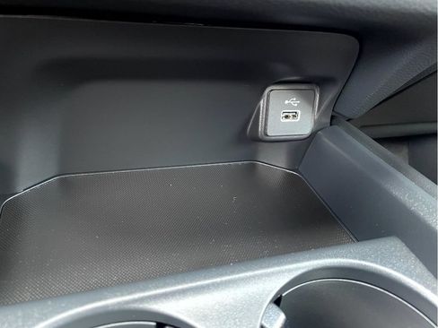 Used 2024 Honda HR-V Sport image 18