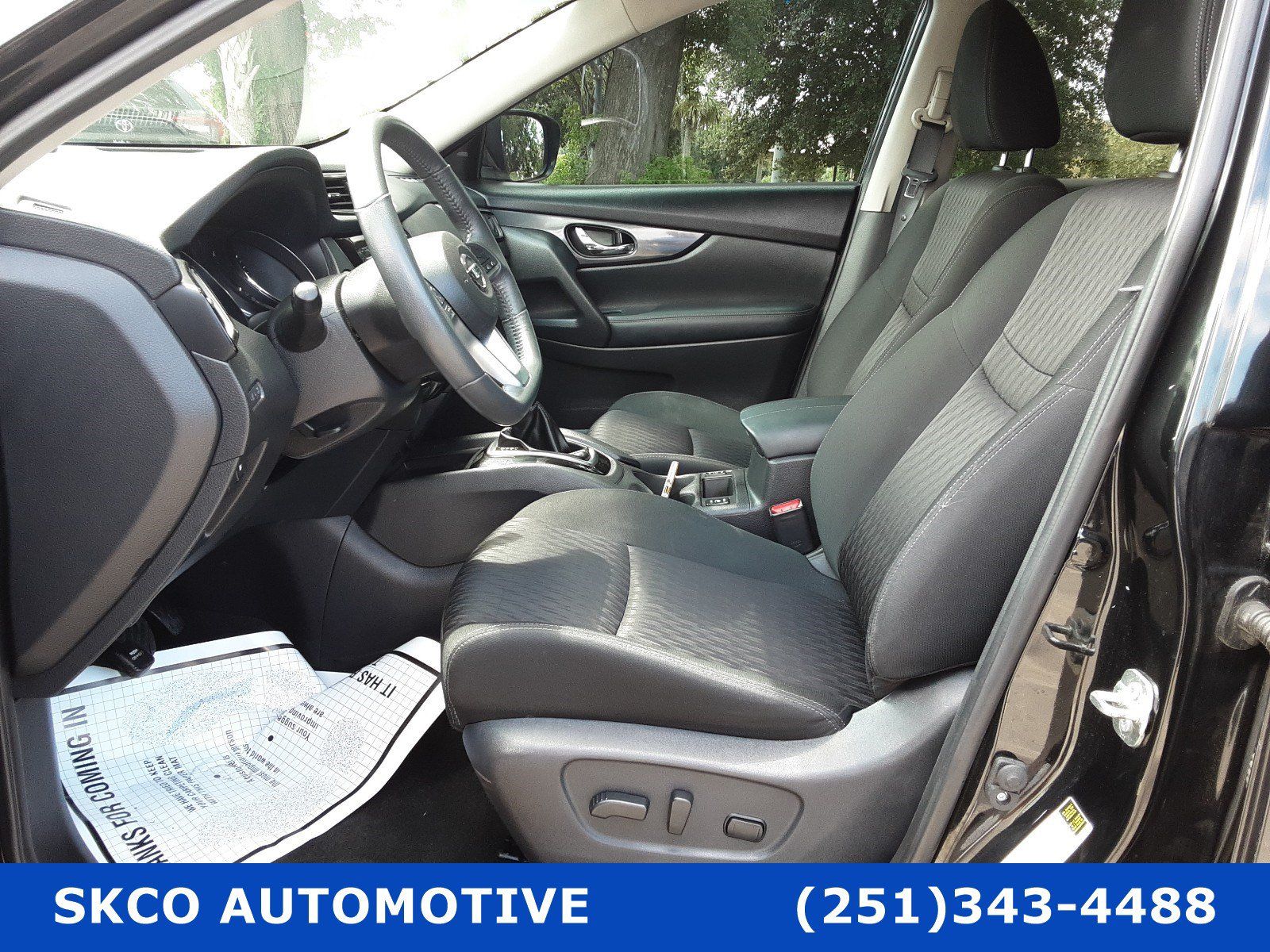 Used 2018 Nissan Rogue SV FWD image 11
