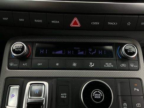 Used 2025 Hyundai Palisade SEL image 30