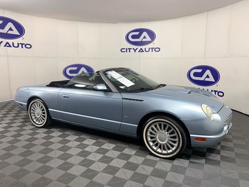 Used 2004 Ford Thunderbird image 35