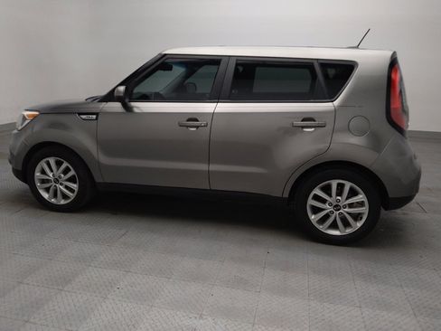 Used 2019 Kia Soul + FWD image 3
