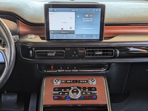 Used 2020 Lincoln Aviator Reserve w/ Equipment Group 201A RWD image 27