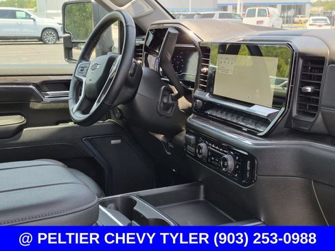 Used 2024 Chevrolet Silverado 2500 LTZ w/ LTZ Plus Package AWD/4WD image 13