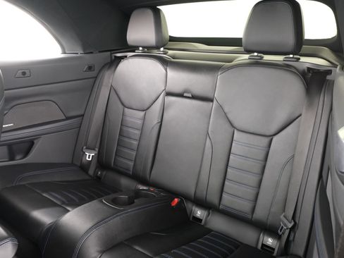 Used 2022 BMW M440i Convertible RWD image 37