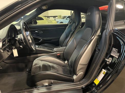 Used 2014 Porsche 911 GT3 image 9