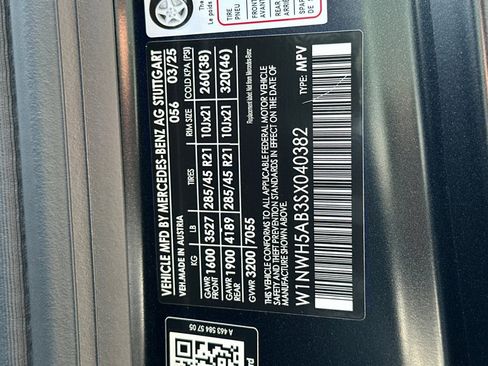 Used 2025 Mercedes-Benz G 63 AMG 4MATIC image 29