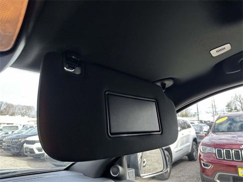 Used 2022 Dodge Durango R/T w/ Blacktop Package image 39