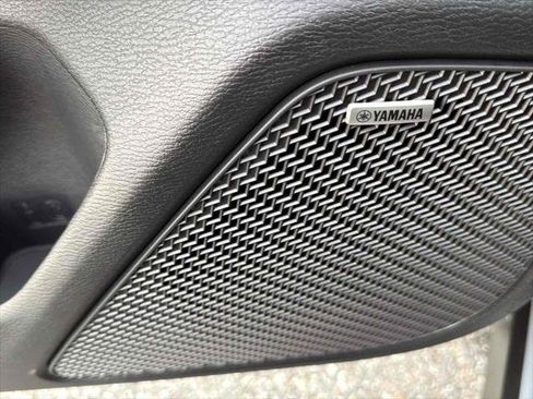 New 2026 Mitsubishi Outlander SE image 31