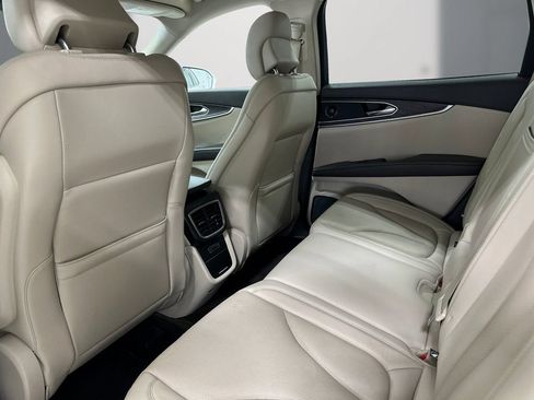 Used 2019 Lincoln Nautilus Reserve AWD/4WD image 15