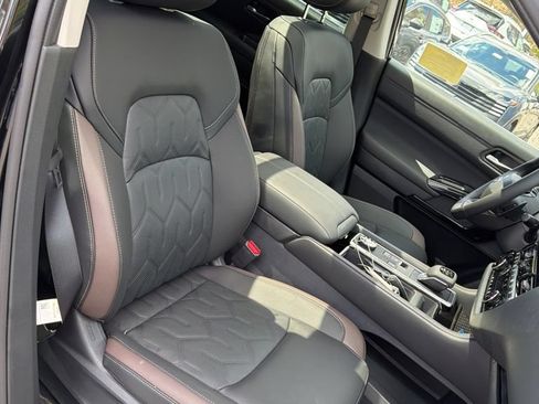 Used 2026 Nissan Pathfinder Platinum AWD/4WD image 31