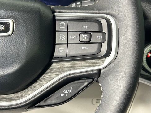 Used 2022 Jeep Wagoneer Series III image 29