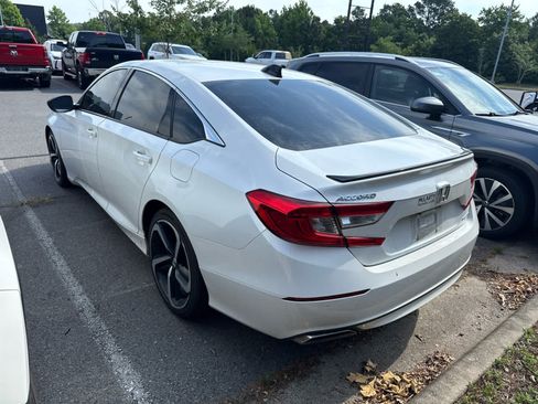 Used 2022 Honda Accord Sport image 4