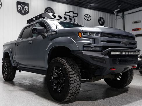 Used 2020 Chevrolet Silverado 1500 RST w/ All-Star Edition image 9