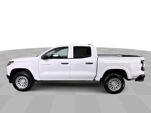 Used 2024 Chevrolet Colorado W/T image 5