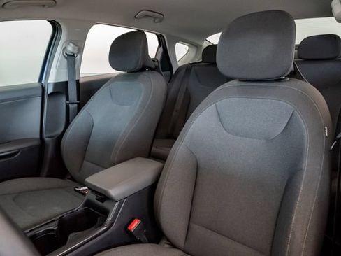Used 2025 Kia K4 FWD image 9