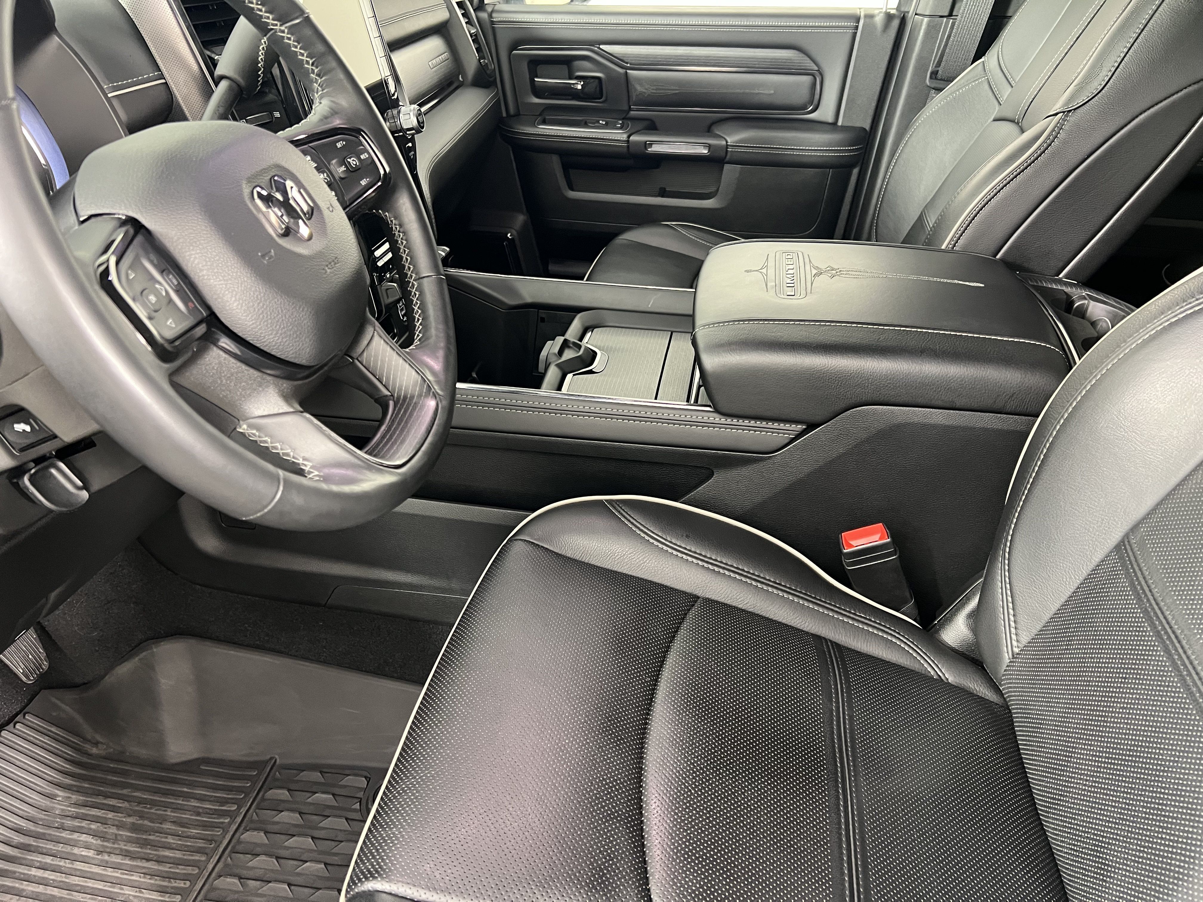 Used 2023 RAM 3500 Limited AWD/4WD image 16