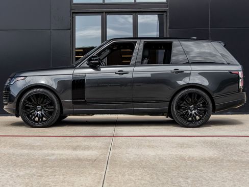 Used 2022 Land Rover Range Rover Westminster Edition image 9