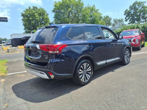 Used 2020 Mitsubishi Outlander ES image 3