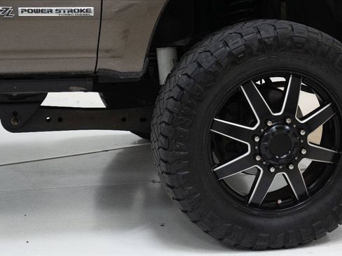 Used 2017 Ford F350 Lariat AWD/4WD image 82