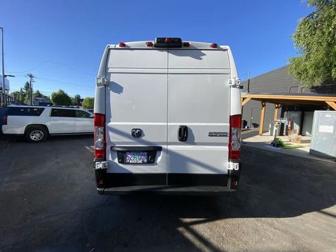 Used 2026 RAM ProMaster 2500 w/ Convenience Group FWD image 5