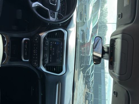 Used 2023 GMC Acadia SLE w/ Driver Convenience Package image 27