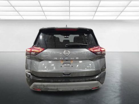 Used 2023 Nissan Rogue SV FWD image 5