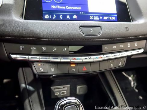 Used 2021 Cadillac XT4 Premium Luxury AWD/4WD image 16