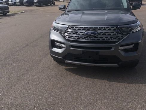 Used 2023 Ford Explorer Limited w/ Equipment Group 301A image 2