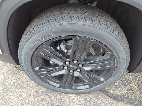 New 2026 GMC Acadia Elevation w/ Black Edition image 13