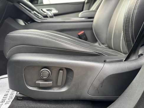 Used 2021 Land Rover Range Rover Velar S image 14