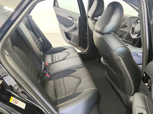 Used 2019 Toyota Avalon Touring w/ Advanced Safety Package FWD image 16