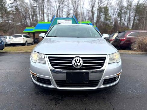 Used 2008 Volkswagen Passat Lux image 2