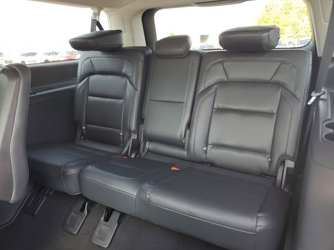 New 2026 Lincoln Navigator L Reserve AWD/4WD image 31