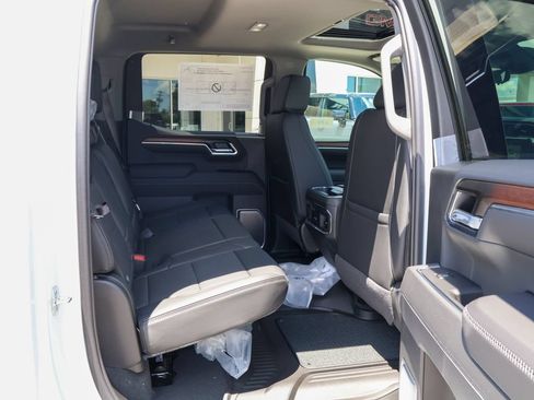 New 2026 GMC Sierra 1500 Denali w/ Denali Reserve Package AWD/4WD image 34