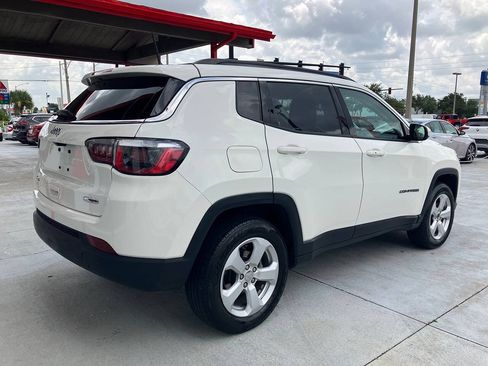 Used 2018 Jeep Compass Latitude w/ Popular Equipment Group AWD/4WD image 14