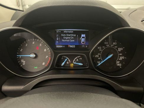 Used 2017 Ford Escape SE w/ Equipment Group 201A AWD/4WD image 6