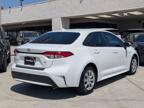 Used 2020 Toyota Corolla LE w/ Carpet Mat Package (TMS) FWD image 5