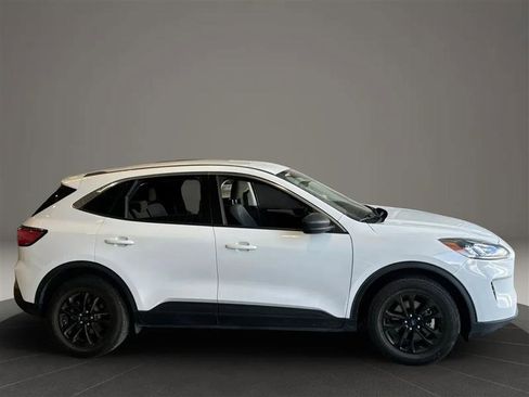 Used 2022 Ford Escape SE AWD/4WD image 6